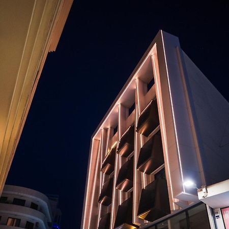 Raam Luxury Suites Larnaca Ngoại thất bức ảnh