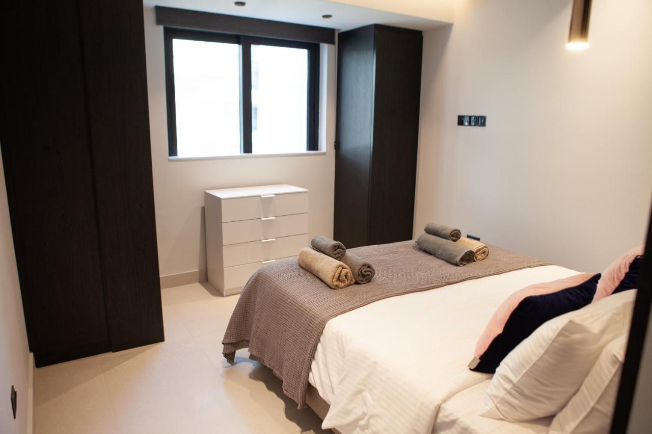 Raam Luxury Suites Larnaca Ngoại thất bức ảnh