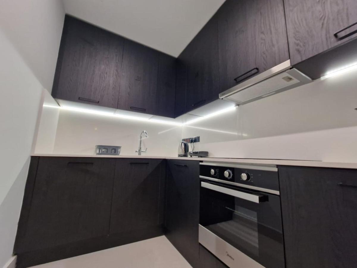 Raam Luxury Suites Larnaca Ngoại thất bức ảnh