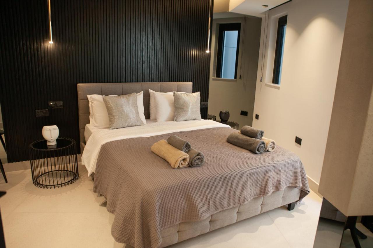 Raam Luxury Suites Larnaca Ngoại thất bức ảnh