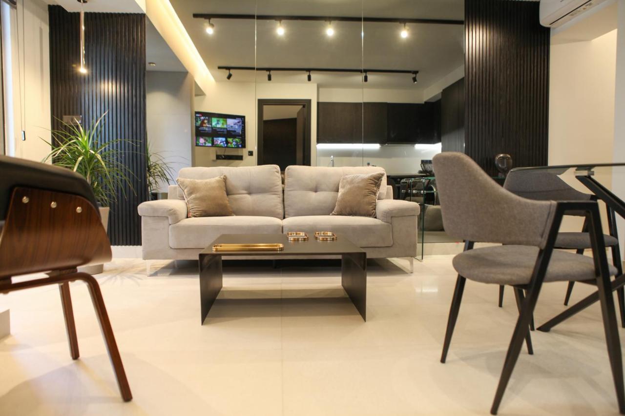 Raam Luxury Suites Larnaca Ngoại thất bức ảnh