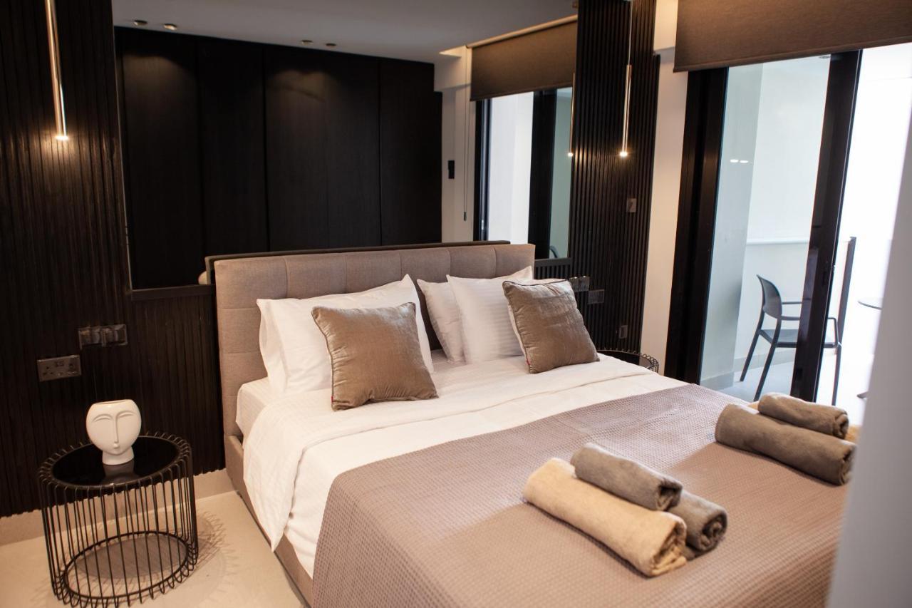 Raam Luxury Suites Larnaca Ngoại thất bức ảnh