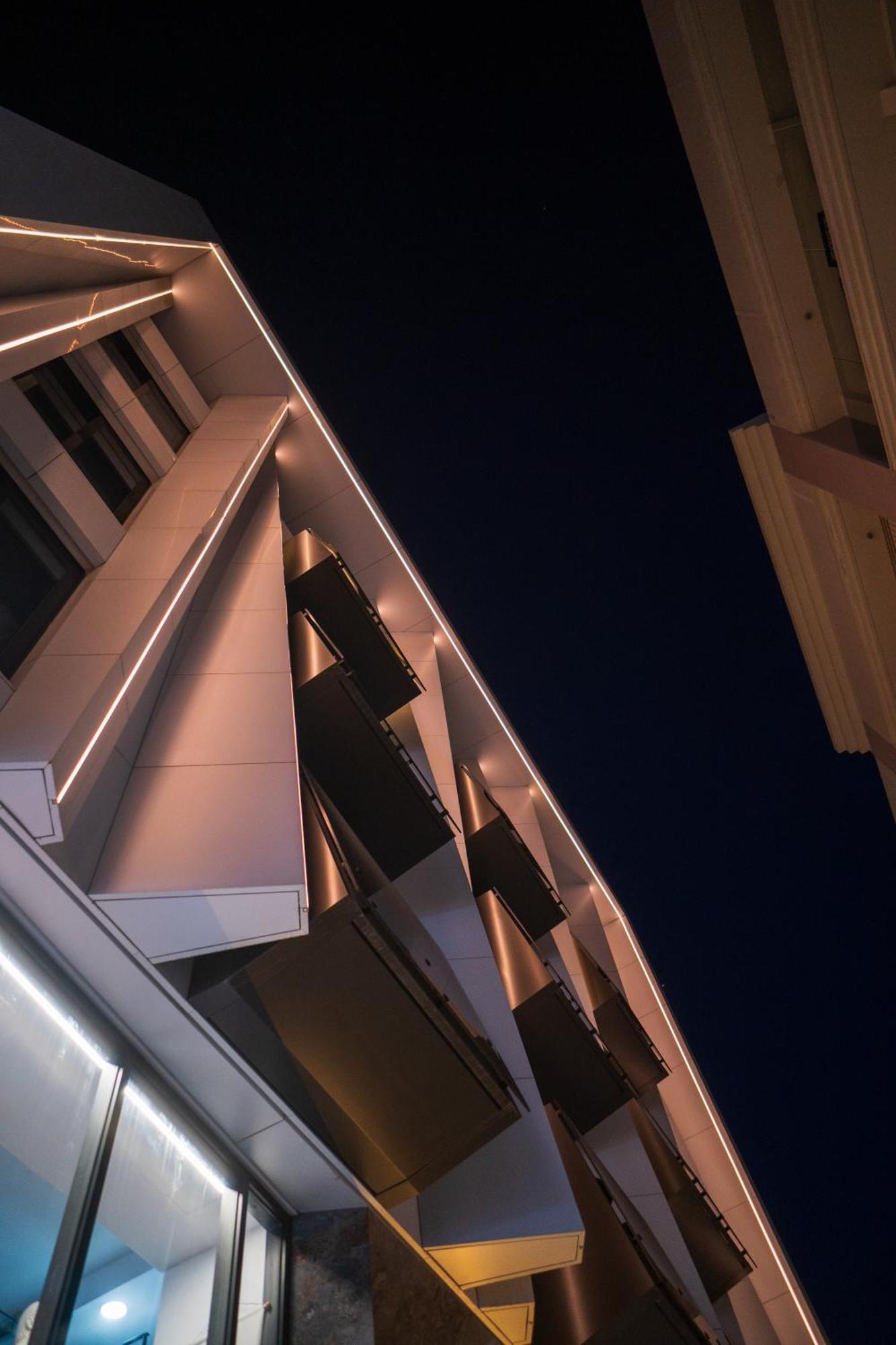 Raam Luxury Suites Larnaca Ngoại thất bức ảnh