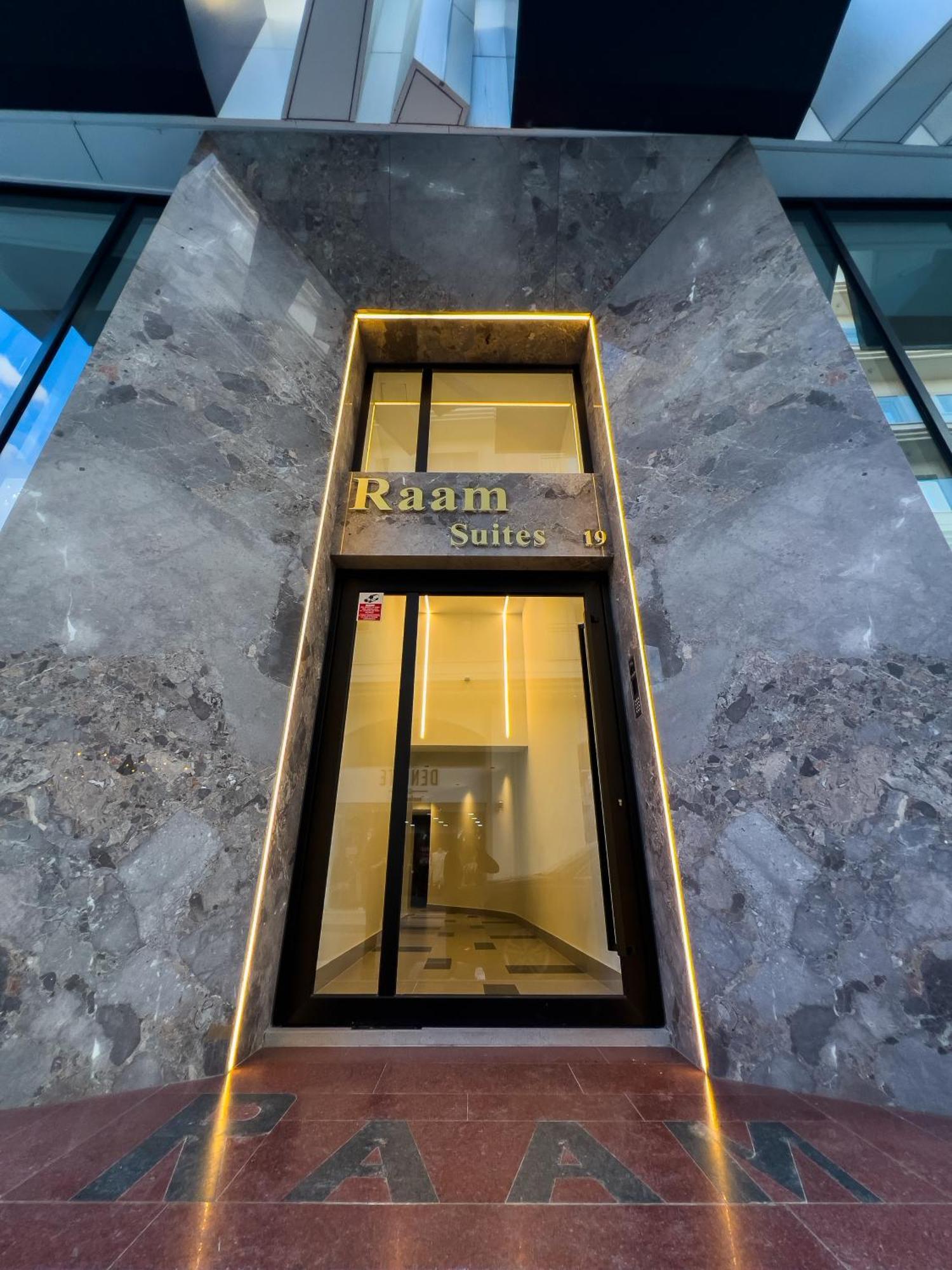 Raam Luxury Suites Larnaca Ngoại thất bức ảnh